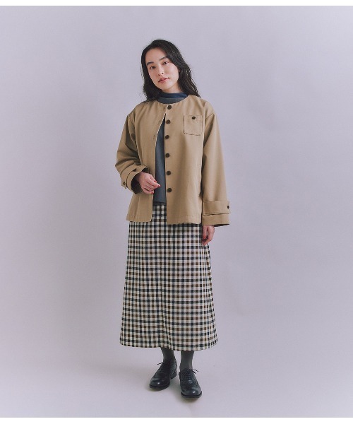 SIPULI(シプリ)の「Coated Cotton Poly Twill ヘンリーハーフコート(ダウンジャケット/コート・レディース・ブラック/ベージュ・2)」の18枚目の写真