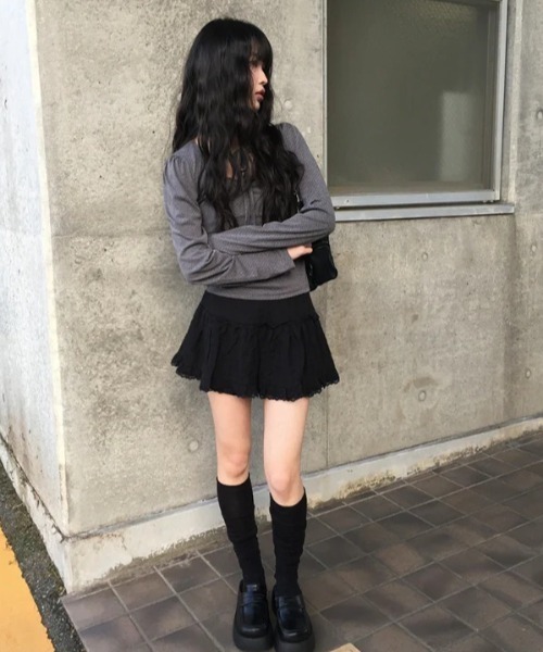 anyonemore(エニワンモア)の「anyonemore(エニワンモア)/レース ミニスカート(インナーパンツ付き)/Arting lace mini skirt(スカート・レディース・アイボリー/ブラック・M)」の7枚目の写真