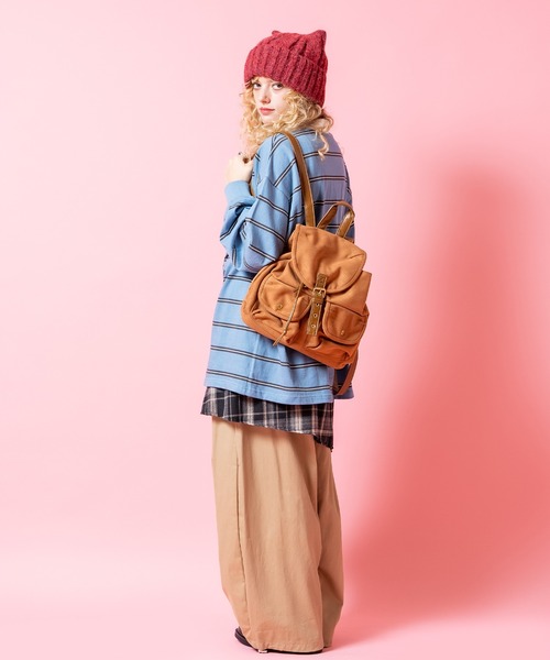 an meets zakka（アンミツザッカ）の「an meets zakka レトロフラップスウェードリュックサック（バックパック/リュック・レディース・キャメル/ブラウン/ブラック・ONESIZE）」の13枚目の写真