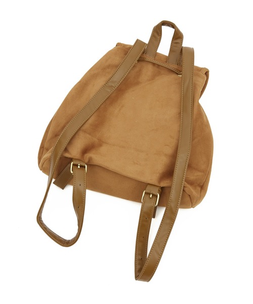 an meets zakka（アンミツザッカ）の「an meets zakka レトロフラップスウェードリュックサック（バックパック/リュック・レディース・キャメル/ブラウン/ブラック・ONESIZE）」の15枚目の写真
