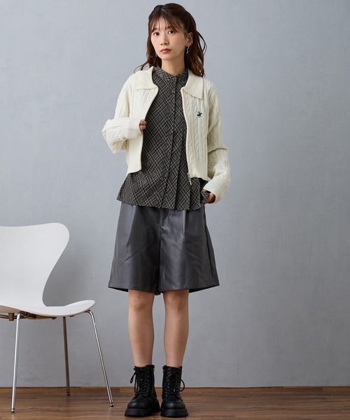 NICOLE CLUB（ニコル　クラブ）の「プリーツ柄ブラウス（シャツ/ブラウス・レディース・ブラウン/グリーン/グレー・MEDIUM）」の15枚目の写真