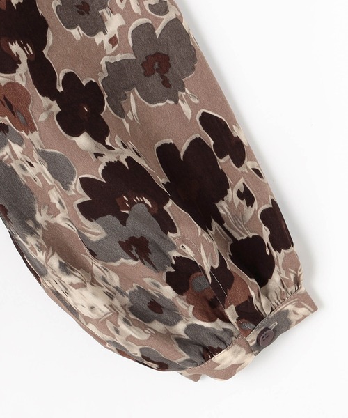 NICOLE CLUB（ニコル　クラブ）の「プリーツ柄ブラウス（シャツ/ブラウス・レディース・ブラウン/グリーン/グレー・MEDIUM）」の22枚目の写真