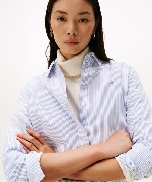 TOMMY HILFIGER（トミーヒルフィガー）の「オックスフォードリラックスフィットシャツ（シャツ/ブラウス・レディース・ブルー/ラベンダー・32inch/38inch/34inch/36inch）」の3枚目の写真
