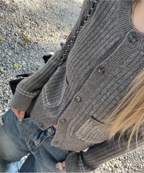 Vipoa(ヴィポア)の「Stitch cardigan(カーディガン/ボレロ・レディース・ブラック/アイボリー/グレー・FREE)」の2枚目の写真