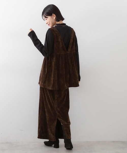 THE SHOP TK （ザ ショップ ティーケー ）の「ベロアセットアップ（セットアップ・レディース・ネイビー/ダークブラウン/ブラウン系その他・12/13）」の8枚目の写真