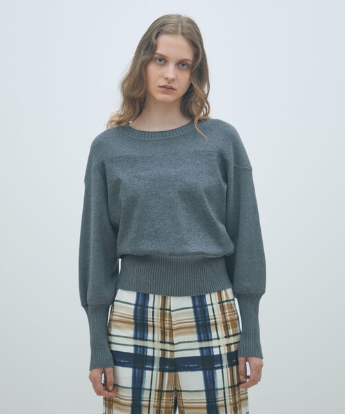 MACPHEE(マカフィー)の「ニットコンビジャージー クルーネックプルオーバー(Tシャツ/カットソー・レディース・チャコールグレー/ネイビー・S)」の4枚目の写真