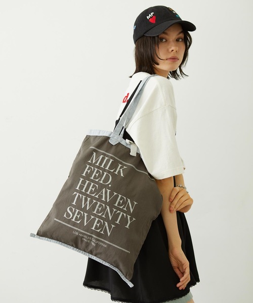 MILKFED.（ミルクフェド）の「PIPING LOGO TOTE BAG（トートバッグ・レディース・ホワイト/ネイビー/チャコール・ONE SIZE）」の4枚目の写真