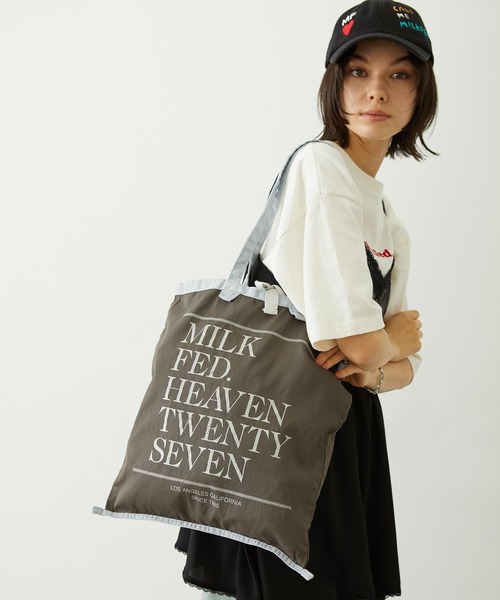 MILKFED.（ミルクフェド）の「PIPING LOGO TOTE BAG（トートバッグ・レディース・ホワイト/ネイビー/チャコール・ONE SIZE）」の6枚目の写真