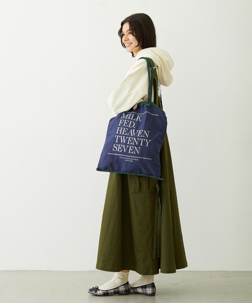 MILKFED.（ミルクフェド）の「PIPING LOGO TOTE BAG（トートバッグ・レディース・ホワイト/ネイビー/チャコール・ONE SIZE）」の13枚目の写真