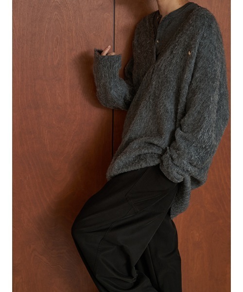 YENN(イエン)の「【 YENN / イエン 】ALPACA MIX TUNIC PULLOVER / アルパカミックスチュニックプルオーバー(ニット/セーター・レディース・チャコールグレー/ピンク/アイボリー・FREE)」の9枚目の写真