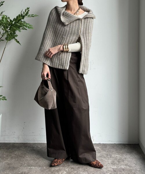 DouDou（ドゥドゥ）の「ジップアップポンチョ（ニット/セーター・レディース・ベージュ/ネイビー・FREE）」の21枚目の写真