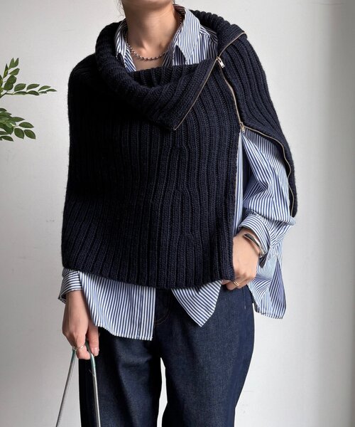 DouDou（ドゥドゥ）の「ジップアップポンチョ（ニット/セーター・レディース・ベージュ/ネイビー・FREE）」の13枚目の写真