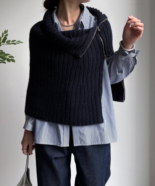 DouDou（ドゥドゥ）の「ジップアップポンチョ（ニット/セーター・レディース・ベージュ/ネイビー・FREE）」の14枚目の写真