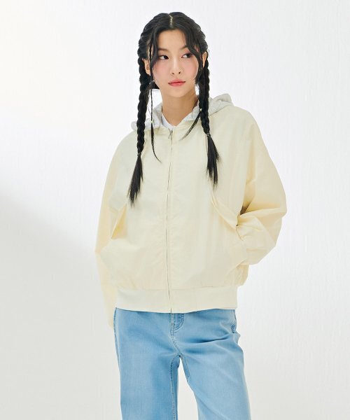 CHASECULT(チェイスカルト)の「レディースブルゾンフードジャンパー-DARG4161B0A(ブルゾン・レディース・アイボリー・FRE)」の6枚目の写真