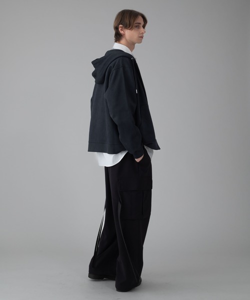 BROWNY（ブラウニー）の「BROWNY/フェイクスウェードZIPパーカー（パーカー・メンズ・ライトグレー/チャコール・MEDIUM/LARGE）」の10枚目の写真