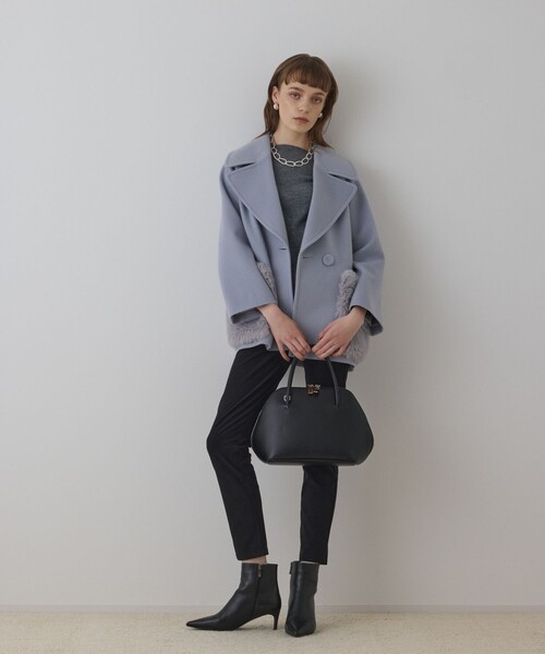 GRACE CONTINENTAL（グレースコンチネンタル）の「ファーポケットピーコート（ピーコート・レディース・サックスブルー/ブラック/ベージュ・36/38）」の4枚目の写真