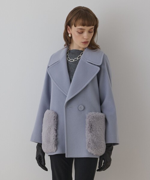 GRACE CONTINENTAL（グレースコンチネンタル）の「ファーポケットピーコート（ピーコート・レディース・サックスブルー/ブラック/ベージュ・36/38）」の6枚目の写真