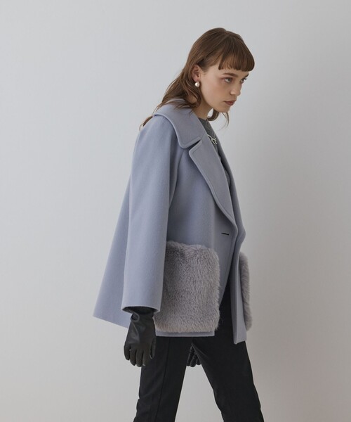 GRACE CONTINENTAL（グレースコンチネンタル）の「ファーポケットピーコート（ピーコート・レディース・サックスブルー/ブラック/ベージュ・36/38）」の9枚目の写真