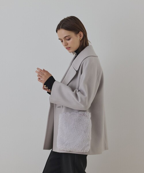 GRACE CONTINENTAL（グレースコンチネンタル）の「ファーポケットピーコート（ピーコート・レディース・サックスブルー/ブラック/ベージュ・36/38）」の16枚目の写真