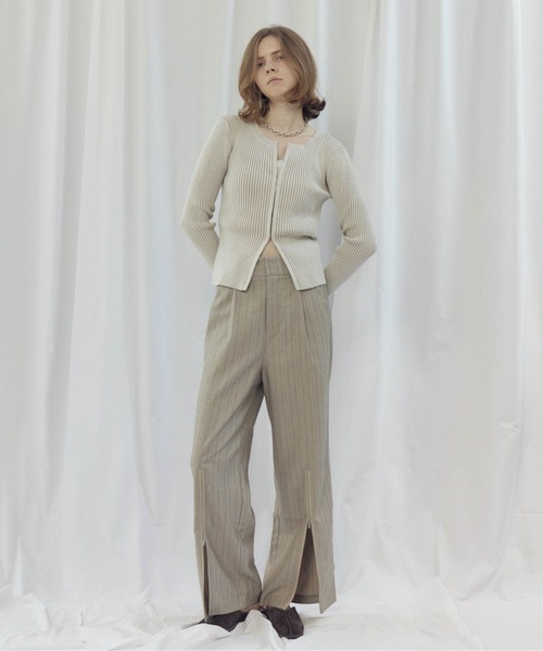CIEL'AIR（シエルエアー）の「STRIPED ZIP SLIT PANTS（ｽﾄﾗｲﾌﾟZIPｽﾘｯﾄﾊﾟﾝﾂ）（その他パンツ・レディース・ベージュ/グレー・MEDIUM）」の4枚目の写真
