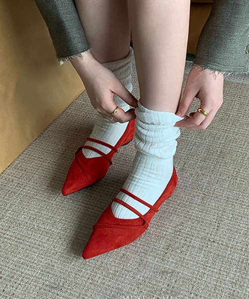 shoes365(シューズスリーシックスファイヴ)の「ストラップデザインポインテッドトゥフラットシューズ(パンプス・レディース・ブラック/ブラウン/レオパード/レッド・23.0cm/23.5cm/24.0cm/24.5cm/25.0cm)」の7枚目の写真