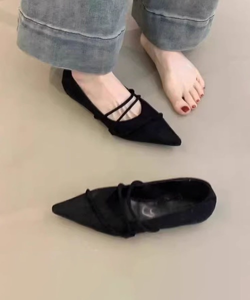shoes365(シューズスリーシックスファイヴ)の「ストラップデザインポインテッドトゥフラットシューズ(パンプス・レディース・ブラック/ブラウン/レオパード/レッド・23.0cm/23.5cm/24.0cm/24.5cm/25.0cm)」の14枚目の写真