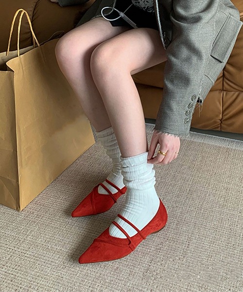 shoes365(シューズスリーシックスファイヴ)の「ストラップデザインポインテッドトゥフラットシューズ(パンプス・レディース・ブラック/ブラウン/レオパード/レッド・23.0cm/23.5cm/24.0cm/24.5cm/25.0cm)」の8枚目の写真