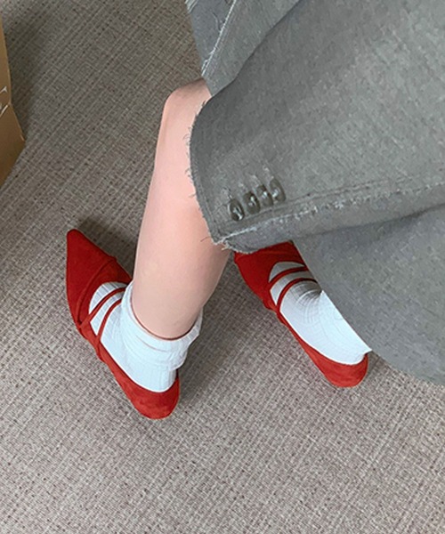 shoes365(シューズスリーシックスファイヴ)の「ストラップデザインポインテッドトゥフラットシューズ(パンプス・レディース・ブラック/ブラウン/レオパード/レッド・23.0cm/23.5cm/24.0cm/24.5cm/25.0cm)」の9枚目の写真