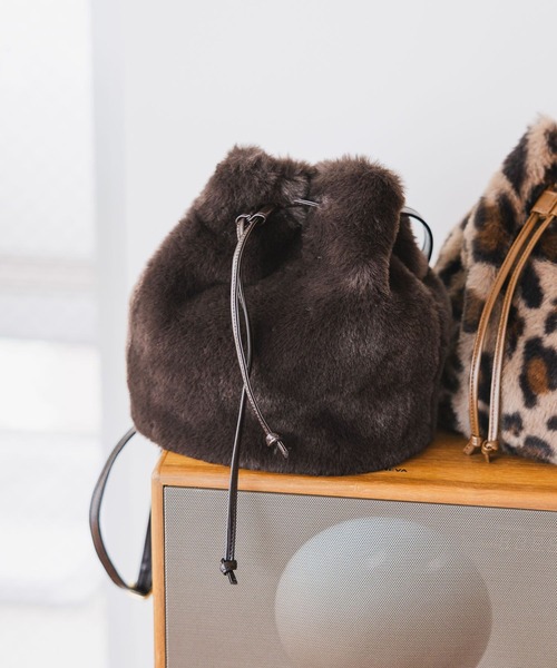 GLOBAL WORK（グローバルワーク）の「ファー巾着BAG/632802（ショルダーバッグ・キッズ・レオパード/ブラウン/アイボリー・ONE SIZE）」の5枚目の写真