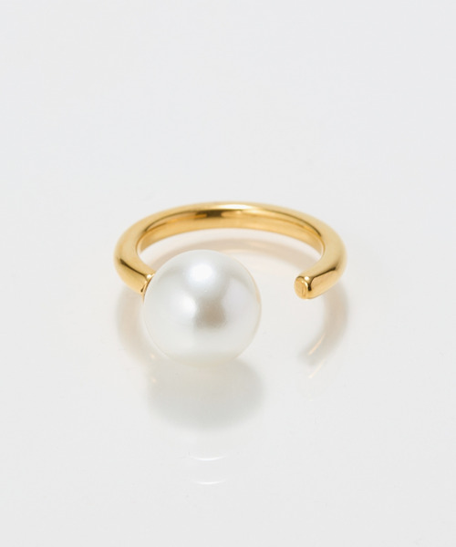 Phoebe（フィービィー）の「【金属アレルギー対応】パールオープンリング/ステンレス/大ぶり/存在感◎/主役級（リング・レディース・ホワイト・FREE）」の4枚目の写真