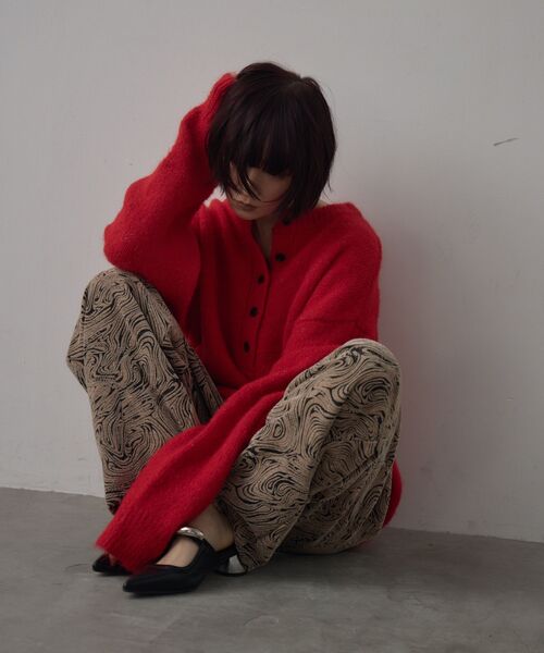 kivi（キヴィ）の「ヘンリーネックニット（ニット/セーター・レディース・ダークブルー/レッド/ブラウン・FREE）」の7枚目の写真