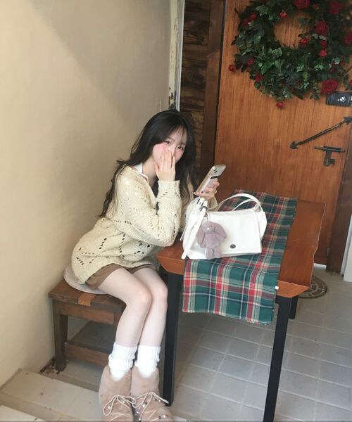 MAC MOC（マックモック）の「Chicky チッキー ファー ビーズストリング 防寒ブーツ _ 3色（ブーツ・レディース・ブラック/Cream/Beige・36/38/40）」の6枚目の写真