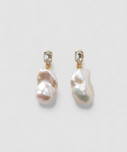 ANAYI(アナイ)の「淡水バロックパールイヤリング(イヤリング・レディース・オフホワイト・FREE)」の1枚目の写真