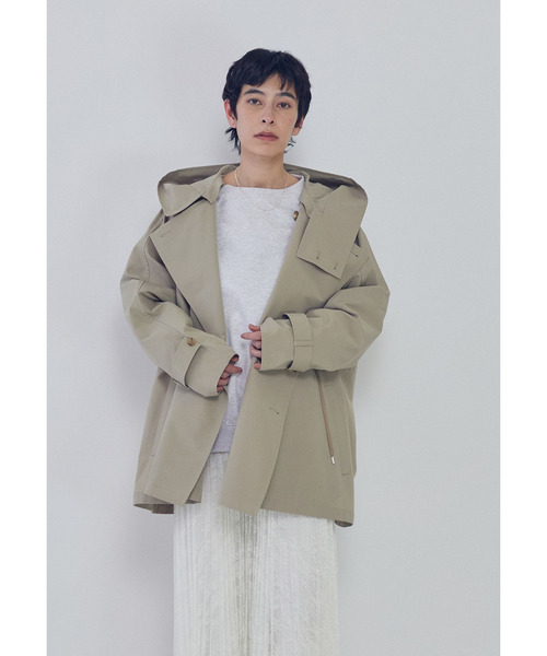 VACHEMENT(ヴァシュモン)の「<VACHEMENT×1er Arrondissement>別注リサイクルシェルタフタショートトレンチコート(その他アウター・レディース・ブルー系その他3/ベージュ・38/36)」の1枚目の写真