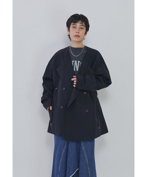 VACHEMENT(ヴァシュモン)の「<VACHEMENT×1er Arrondissement>別注リサイクルシェルタフタショートトレンチコート(その他アウター・レディース・ブルー系その他3/ベージュ・38/36)」の2枚目の写真