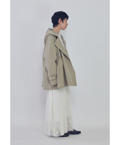 VACHEMENT(ヴァシュモン)の「<VACHEMENT×1er Arrondissement>別注リサイクルシェルタフタショートトレンチコート(その他アウター・レディース・ブルー系その他3/ベージュ・38/36)」の14枚目の写真