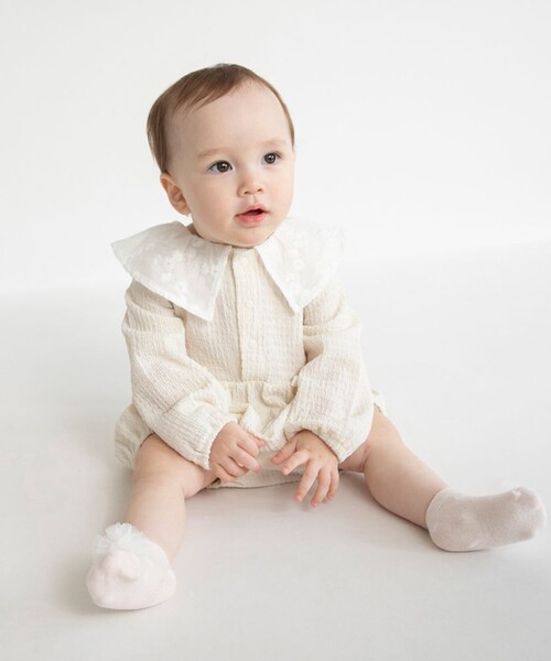 BRANSHES（ブランシェス）の「【お花シリーズ】襟付きカバーオール（その他ベビー用品・キッズ・イエロー/アイボリー・70/80）」の4枚目の写真