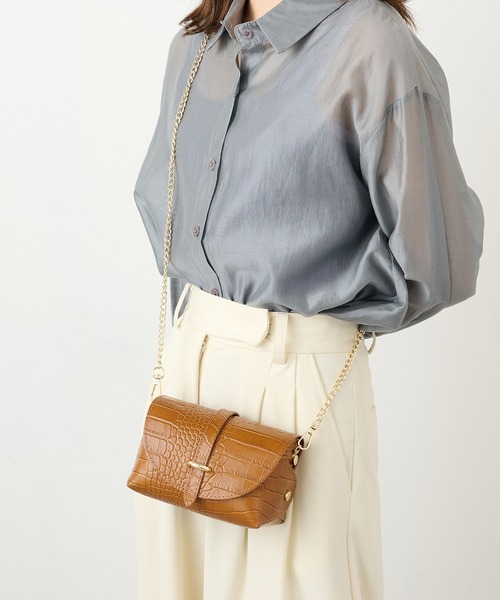AULENTTI（オウレンティ）の「【AULENTTI】クロコ型押しレザーショルダーバッグ LB-85674-CO（ショルダーバッグ・レディース・グレイッシュベージュ/ブラック/キャメル/ベージュ・FREE）」の7枚目の写真