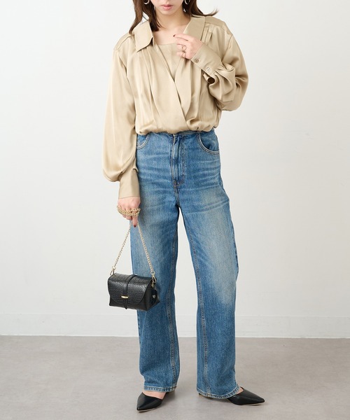 AULENTTI（オウレンティ）の「【AULENTTI】クロコ型押しレザーショルダーバッグ LB-85674-CO（ショルダーバッグ・レディース・グレイッシュベージュ/ブラック/キャメル/ベージュ・FREE）」の21枚目の写真