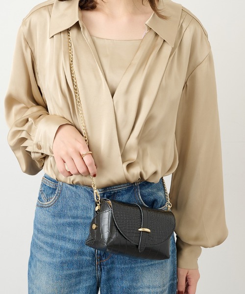 AULENTTI（オウレンティ）の「【AULENTTI】クロコ型押しレザーショルダーバッグ LB-85674-CO（ショルダーバッグ・レディース・グレイッシュベージュ/ブラック/キャメル/ベージュ・FREE）」の18枚目の写真