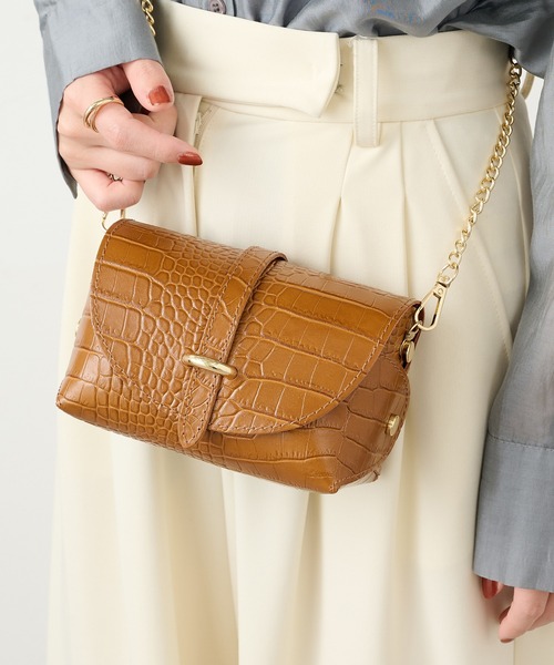 AULENTTI（オウレンティ）の「【AULENTTI】クロコ型押しレザーショルダーバッグ LB-85674-CO（ショルダーバッグ・レディース・グレイッシュベージュ/ブラック/キャメル/ベージュ・FREE）」の6枚目の写真