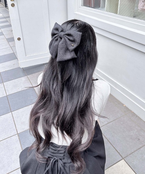 INGNI(イング)の「ツイードリボンバレッタ(その他ヘアアクセサリー・レディース・ブラック/アイボリー・ONE SIZE)」の2枚目の写真