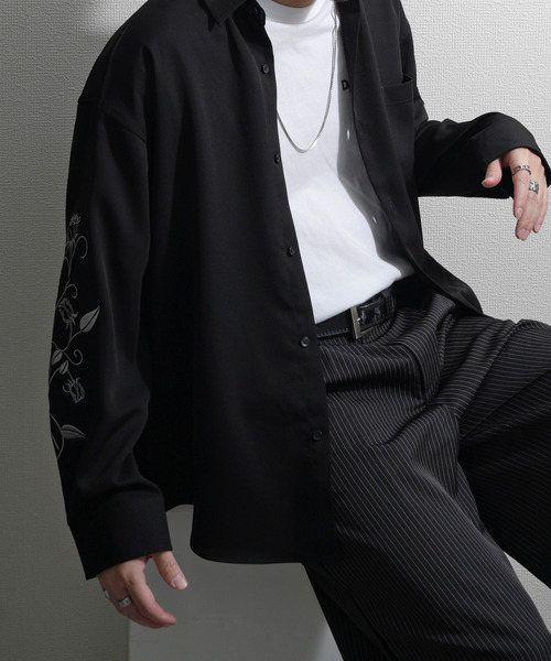 NILWAY(ニルウェイ)の「モダンテイスト ルーズシルエット 袖エンブロイダリー ロングスリーブシャツ(シャツ/ブラウス・メンズ・ホワイト/ブラック/ブルー・MEDIUM/LARGE)」の9枚目の写真