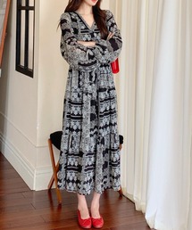 HYSSHOP（エイチワイエスショップ）の「【大人っぽ透け感シフォン生地】長袖 クラシカル レトロ 花柄 ジョーゼット ティアードワンピース レディース（ワンピース）」