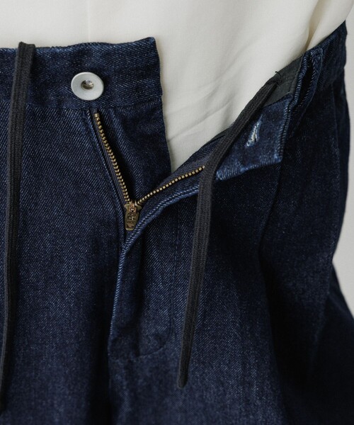 ADAM ET ROPE'（アダムエロペ）の「ワイド イージー デニムパンツ / ADAM ET ROPE' JEANS -GRID-（デニムパンツ・メンズ・ネイビー/ブラック系その他・M/L）」の8枚目の写真