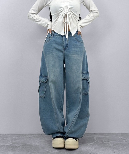 FOLLOWIN（フォロウィン）の「【3color】ヴィンテージライク カーゴカーブワイドデニムパンツ（カーゴパンツ・レディース・ホワイト/ライトブルー/カーキ・SMALL/MEDIUM/LARGE）」の3枚目の写真