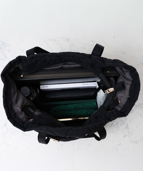 VitaFelice(ヴィータフェリーチェ)の「ベルトデザインキルティングトートバッグ(トートバッグ・レディース・グレー/ブラウン/ブラック・FREE)」の22枚目の写真