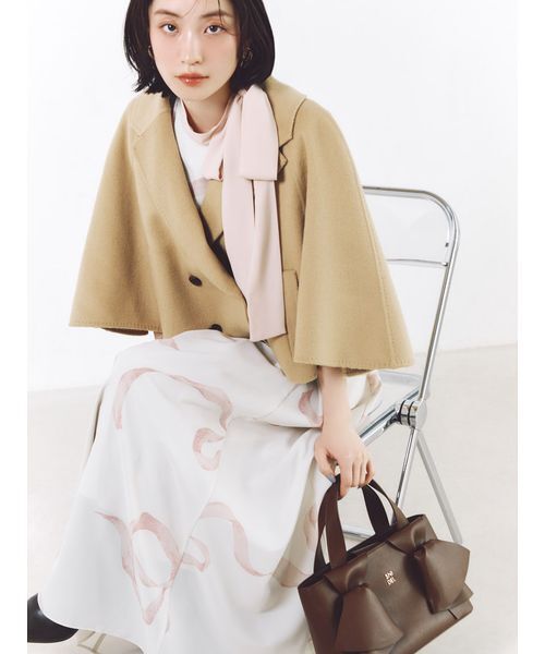 SNIDEL（スナイデル）の「リバーポンチョショートコート（ピーコート・レディース・アイボリー/ベージュ/イエロー・F）」の4枚目の写真