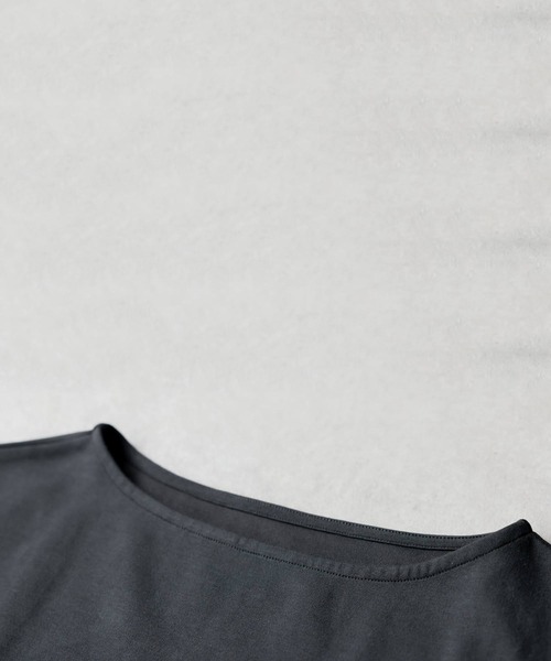 antiqua(アンティカ)の「長袖 ボートネック トップス(Tシャツ/カットソー・レディース・杢グレー/ダークグレー/ブラック/ホワイト・P/R)」の8枚目の写真
