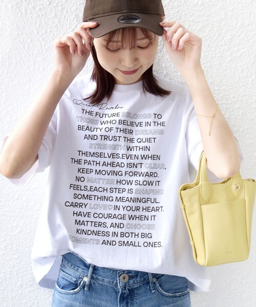 SHIPS(シップス)の「【WEB限定】バック タック ショート スリーブ ロゴ プリント TEE(Tシャツ/カットソー・レディース・チャコールグレー/ライトブルー/オフホワイト・ONE SIZE)」の8枚目の写真